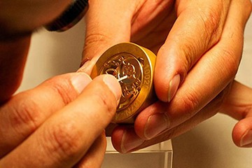 西安劳力士表时间不走了